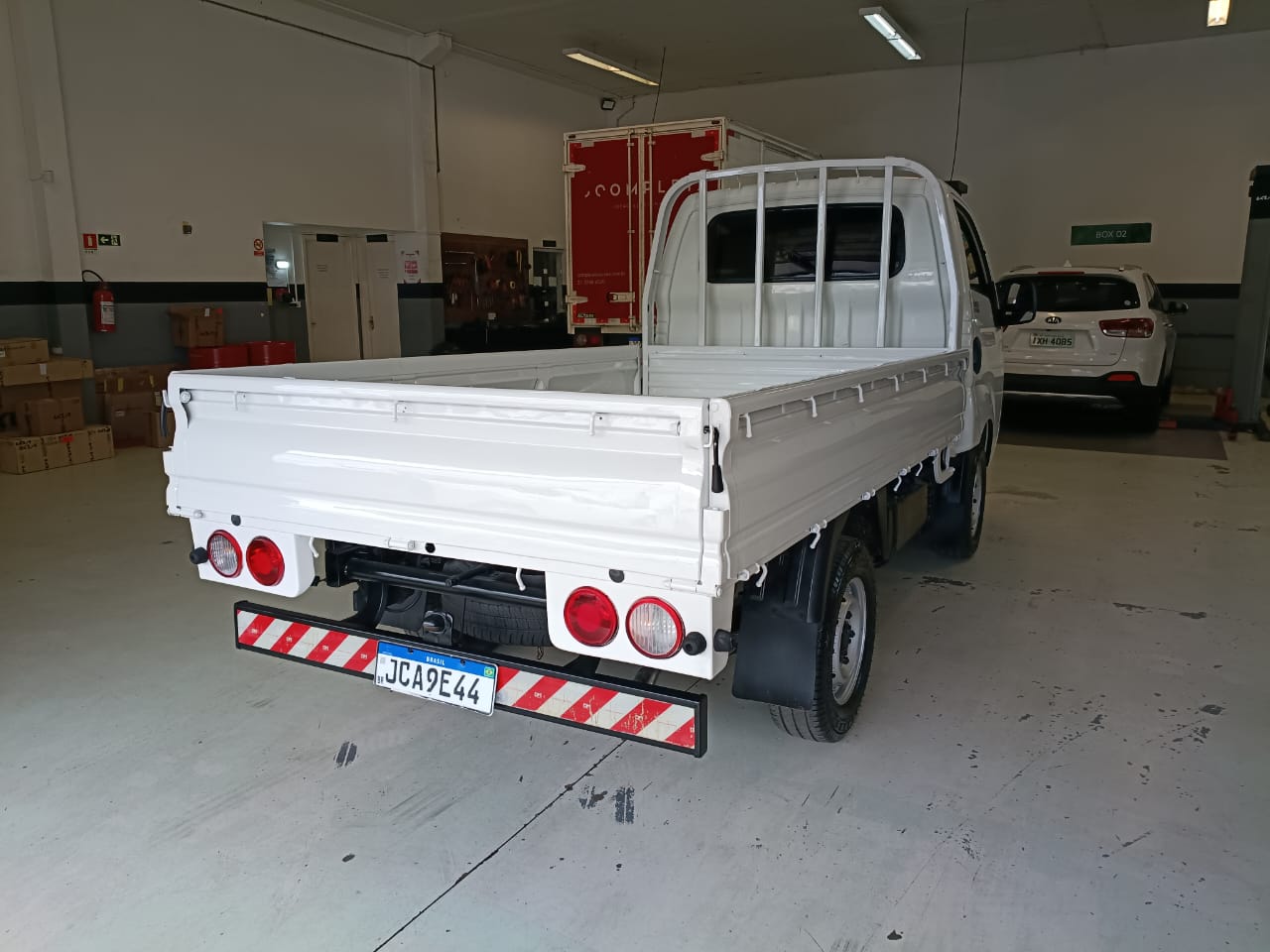Foto Kia Bongo com Carroceria de Metal 2023